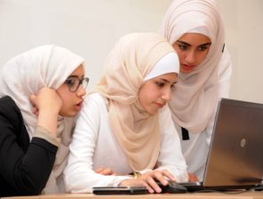 جوجل تمنح مليون دولار لمنظمة إنجاز