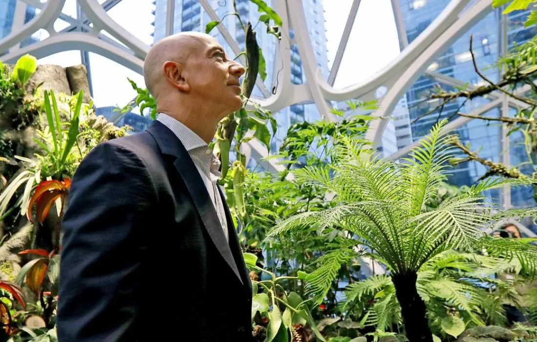 جيف بيزوس يتبرع بـ ١٠ مليارات دولار لمكافحة تغير المناخ
