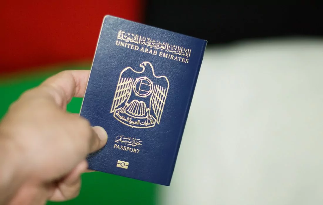 الإمارات تقر تعديلات لمنح الجنسية للمستثمرين