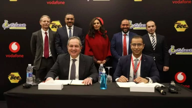 فودافون مصر تستحوذ على ٢٠٪ من حصة شركتي مصاري وBee  للخدمات المالية الرقمية