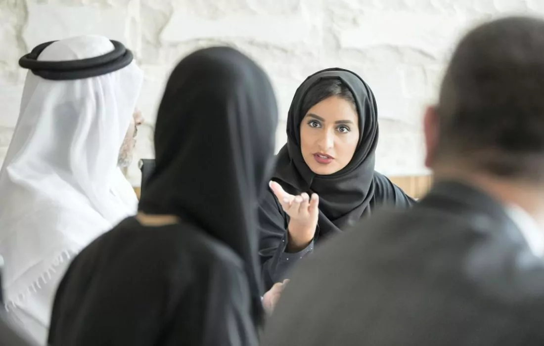 الإمارات تلزم الشركات بتعيين امرأة واحدة على الأقل في مجالس إدارتها