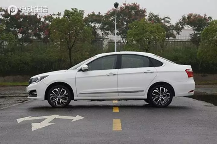 اختبارات E٧٠ أول سيارة كهربائية في مصر تبدأ هذا الأسبوع