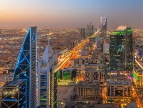 البنك الدولي يتوقع نمو اقتصادات دول الخليج بمعدل ٢,٢٪؜