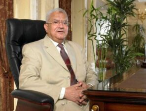 مرثية حزن في وداع امبراطور التجارة المصرية محمود العربي