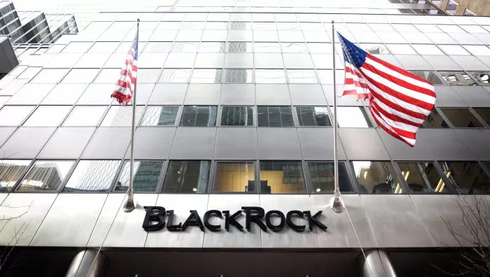 السعودية تطلق صندوقا بـ٥٣ مليار دولار تديره  Black Rock