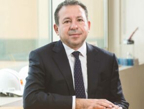 أوراسكوم للإنشاءات تشارك في إنشاء أكبر مصنع للهيدروجين الأخضر في مصر