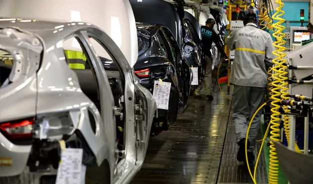 منصور وGeneral motors تدرسان تصنيع السيارات الكهربائية محليا