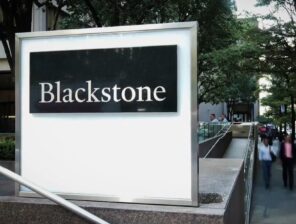 Blackstone الأمريكية تستثمر ٣ مليار دولار في Invenergy للطاقة النظيفة