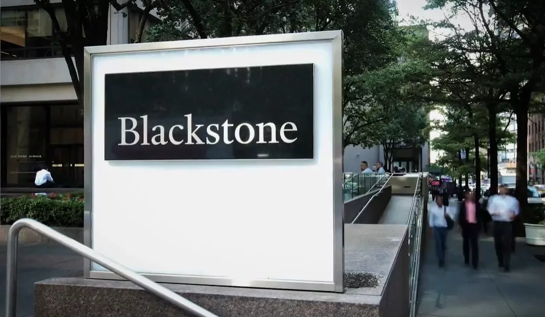 Blackstone الأمريكية تستثمر ٣ مليار دولار في Invenergy للطاقة النظيفة