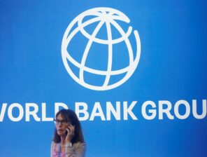 البنك الدولي يوافق على منح تمويلا طارئا لأوكرانيا بقيمة ٧٢٣ مليون دولار