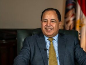 مصر تتوسع في مبادرة  لاستبدال المركبات القديمة بأخرى تعمل بالغاز الطبيعي في الأقصر