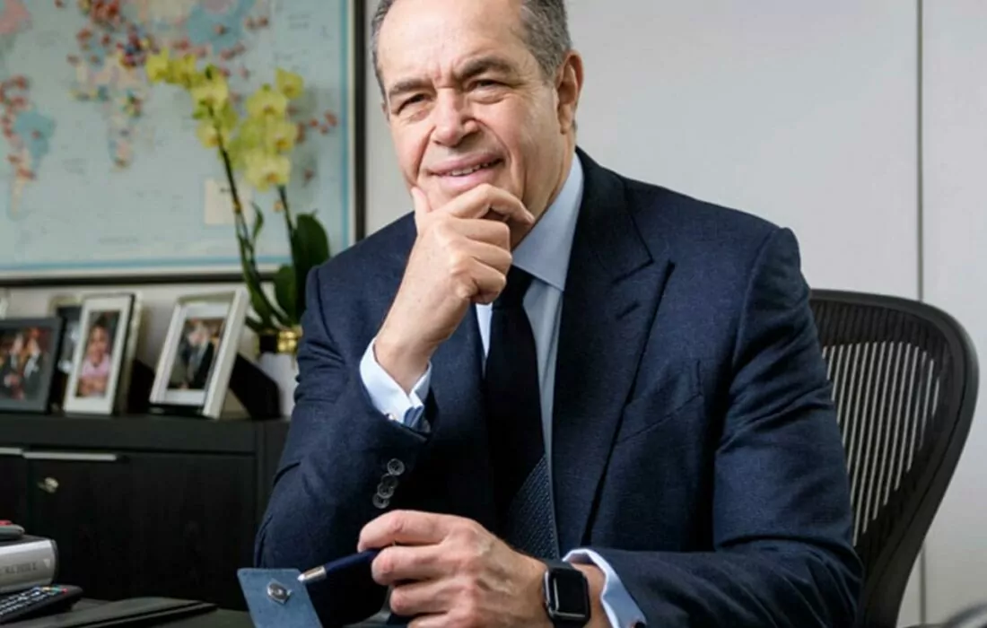 تعيين الملياردير والوزير المصري الأسبق محمد منصور أمينًا لصندوق حزب المحافظين البريطاني