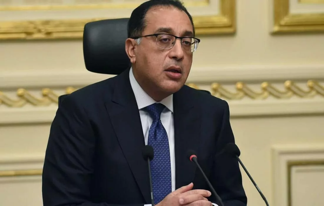 ترشيدًا للإنفاق.. مجلس الوزراء يقرر تأجيل تنفيذ أي مشروع جديد له مكون دولاري