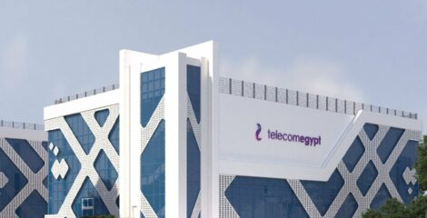 المصرية للاتصالات تتعاون مع هواوي لتنفيذ أول برج محمول صديق للبيئة