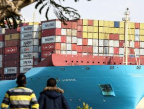 هل بدأت هجمات البحر الأحمر تُشكل تهديدًا خطيرًا على الاقتصاد العالمي؟