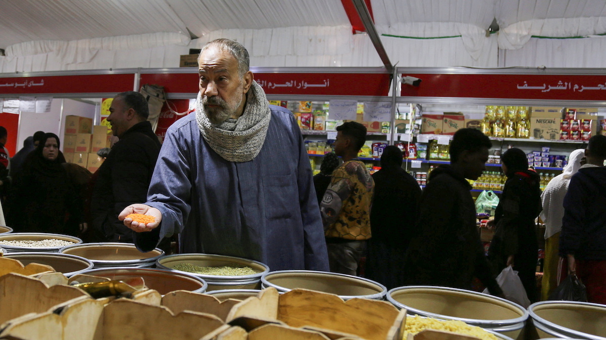 “جيه بي مورجان” يتوقع رفع الفائدة مجددًا في مصر بنسبة 2٪ خلال مارس الحالي