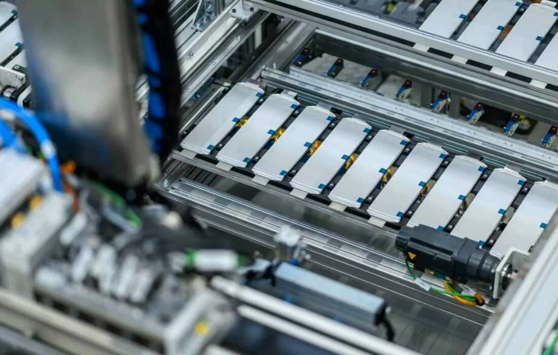 المغرب يؤسس منطقة صناعية للبطاريات الكهربائية باستثمارات تُقدر بـ 2.3 مليار دولار