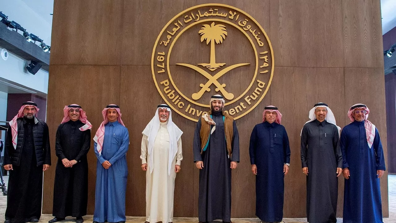صندوق الاستثمارات العامة السعودي يُخطط لاستثمار 500 مليون دولار في هونغ كونغ