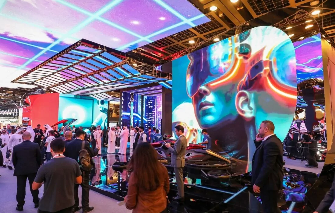 “جيتكس 2024” يشهد توقيع صفقات بمليارات الدولارات.. وشركات التقنية في المقدمة