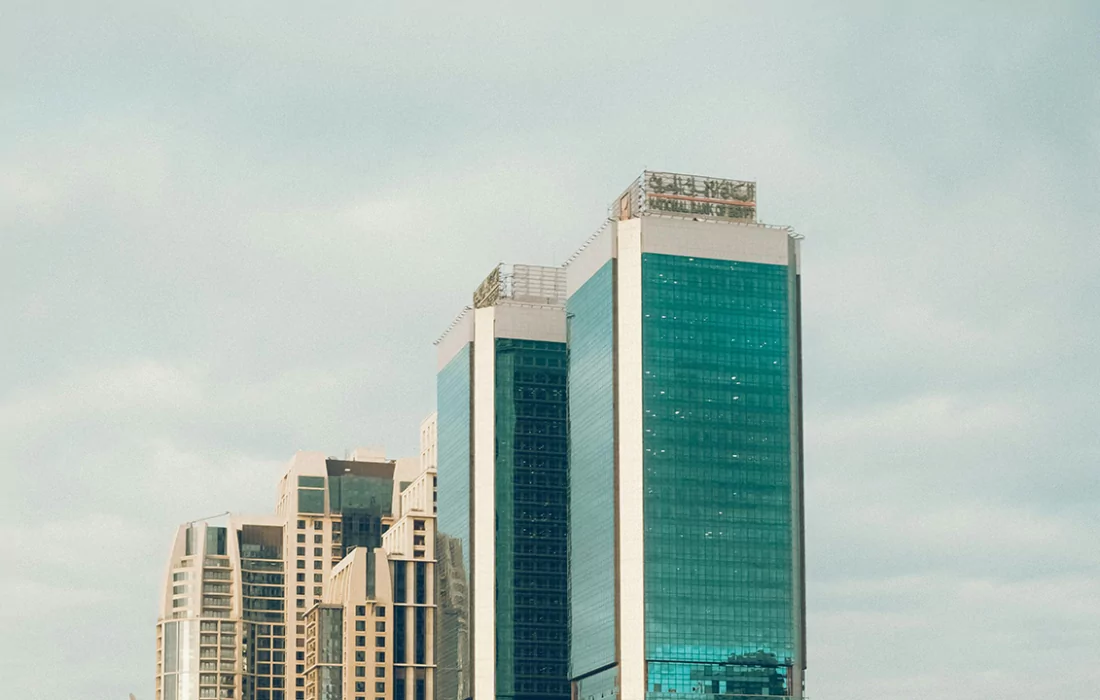 تفاصيل ومزايا أول بطاقة ائتمانية بالدولار الأمريكي يُطلقها البنك الأهلي المصري  