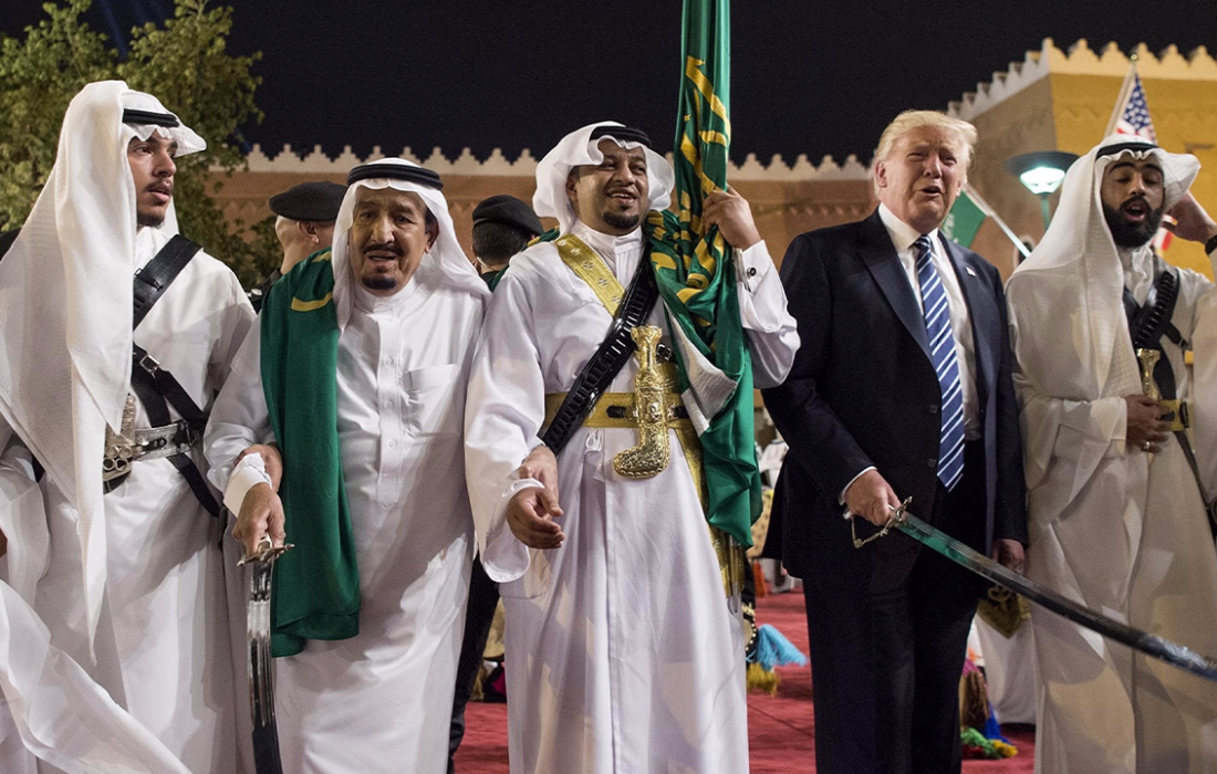 “ترامب يعود إلى الخليج”: يُخطط لقنص صفقات بتريليون دولار