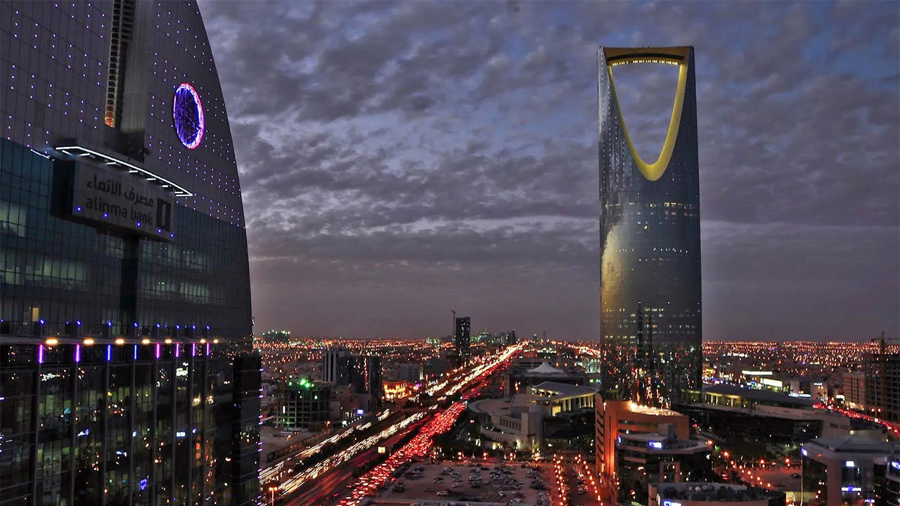 المملكة تسمح للأجانب المقيمين في الخليج بالتداول بالسوق السعودي