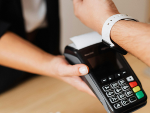 من الورق إلى الرقمنة: كيف تفتح المدفوعات الرقمية آفاقاً جديدة للشركات الصغيرة في مصر؟