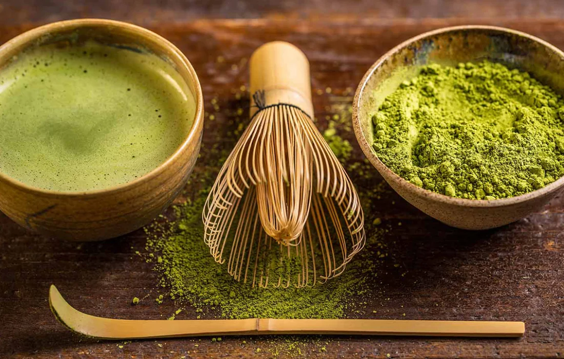 “الماتشا” بين اليابان ونيويورك: الجنون الأخضر العالمي يضرب الأسواق