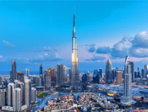 “لونايت” الإماراتية تخطط لاستثمار مليار دولار في MGX