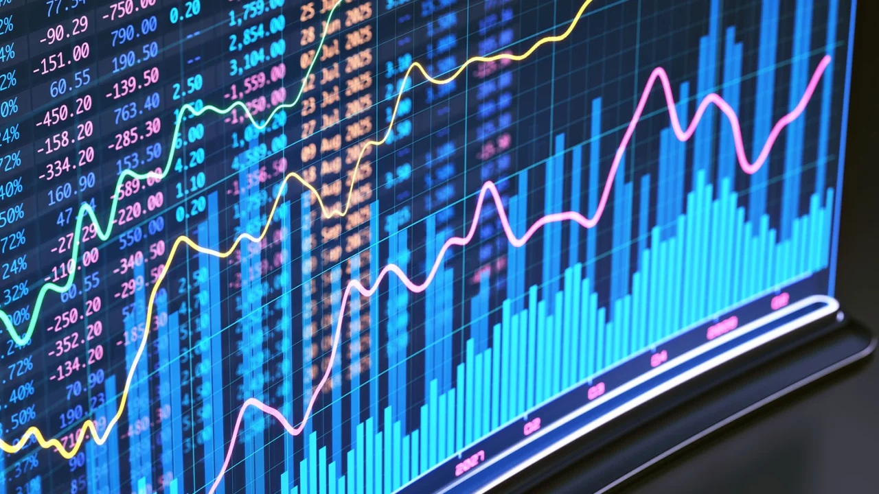 “البورصة المصرية” تتجه لمد ساعات التداول.. واستعدادات لتحويلها إلى شركة مساهمة