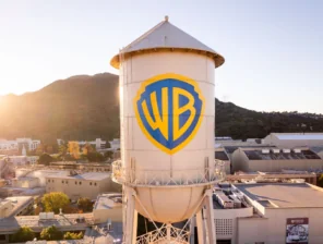 صناديق خليجية تدعم عرض باراماونت بقيمة 108.4 مليار دولار للاستحواذ على وارنر براذرز