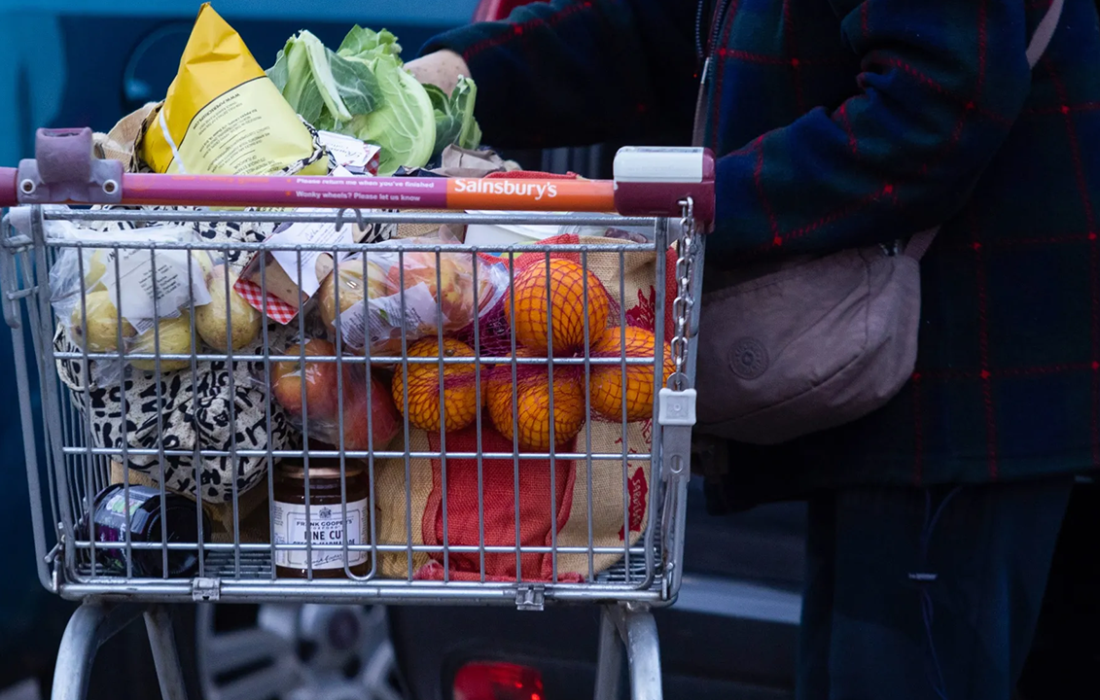السيادي القطري يُخطط لبيع حصة بقيمة 360 مليون دولار في متاجر Sainsbury البريطانية