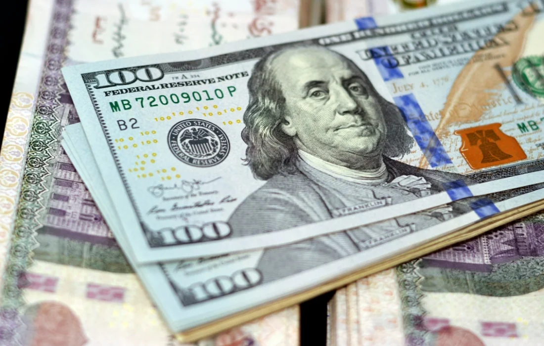 تحويلات المصريين بالخارج تقفز إلى 33.9 مليار دولار خلال 10 أشهر 