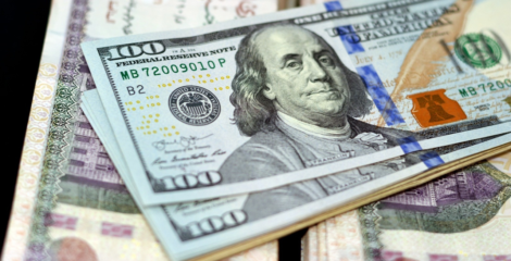 تحويلات المصريين بالخارج تقفز إلى 33.9 مليار دولار خلال 10 أشهر 