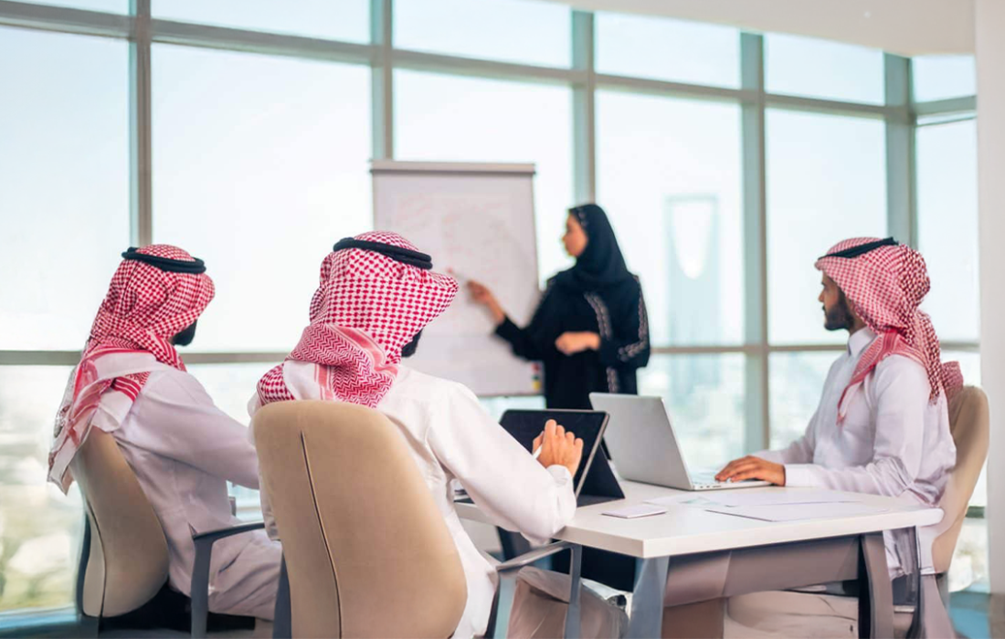 وصلت إلى 60٪.. السعودية ترفع نسب التوطين في مهن التسويق والمبيعات