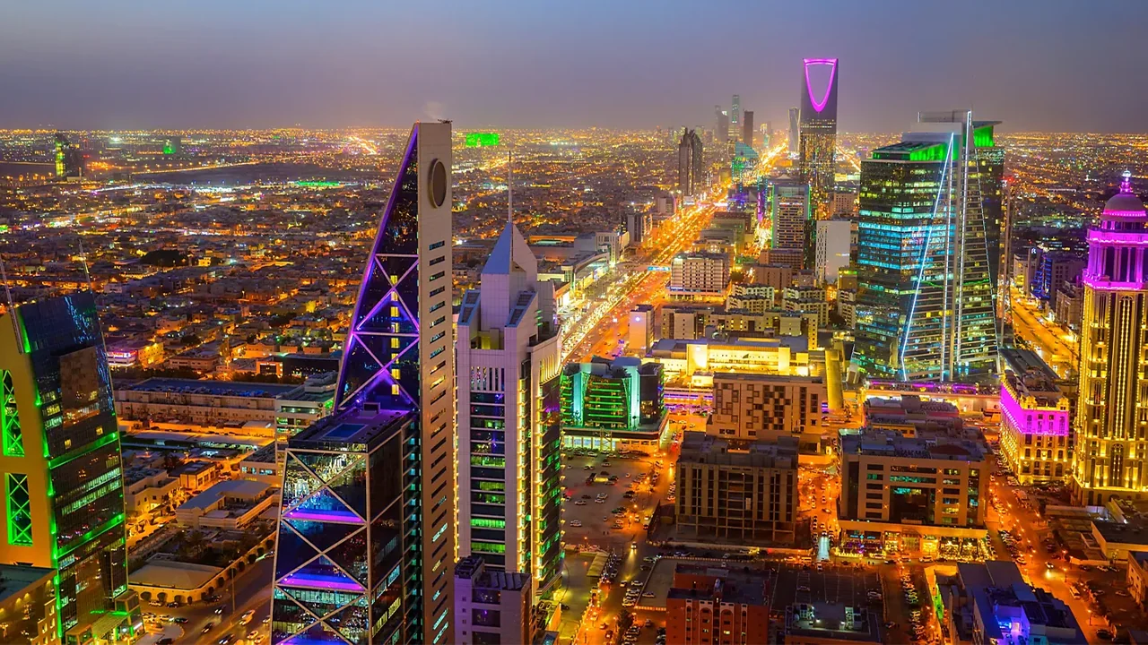 “وادي الرياض” تؤسس صندوقًا ومسرّعة أعمال بجامعة الملك سعود بالشراكة مع SparkLabs