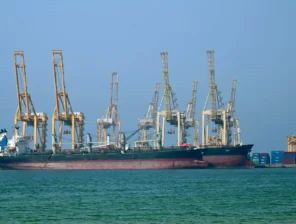 هل يمكن أن تتسبب صراعات الشرق الأوسط في وصول سعر برميل النفط إلى 108 دولارًا؟