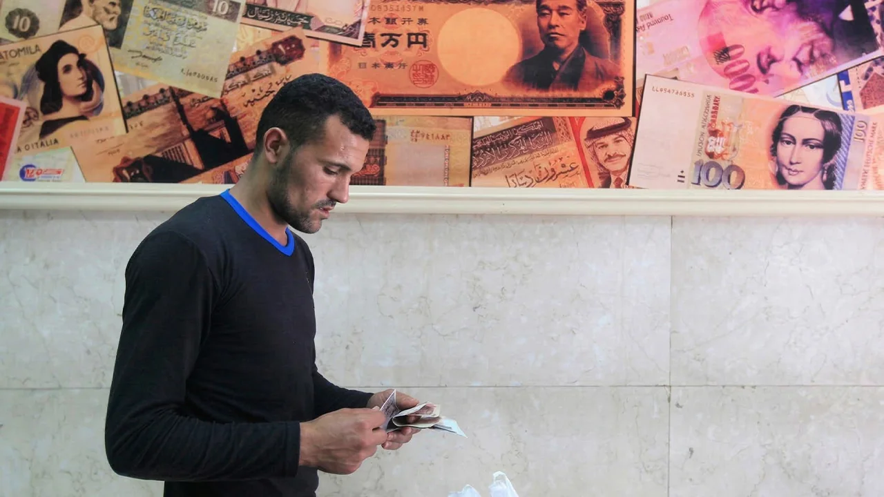 تخارجات الأموال الساخنة من مصر تصل 1.18 مليار دولار خلال تعاملات الأربعاء