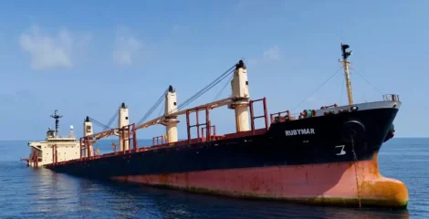 البحر الأحمر على صفيح ساخن… الصراع الإقليمي يضغط على مسارات التجارة العالمية