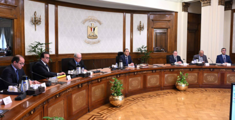 عودة العمل بالمواعيد الطبيعية لعمل المحال والمطاعم وإطلاق مبادرة للتحول للطاقة الشمسية