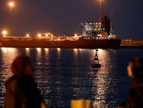   “أوبك+” يرفع إنتاج النفط وسط أزمة غير مسبوقة في مضيق هرمز