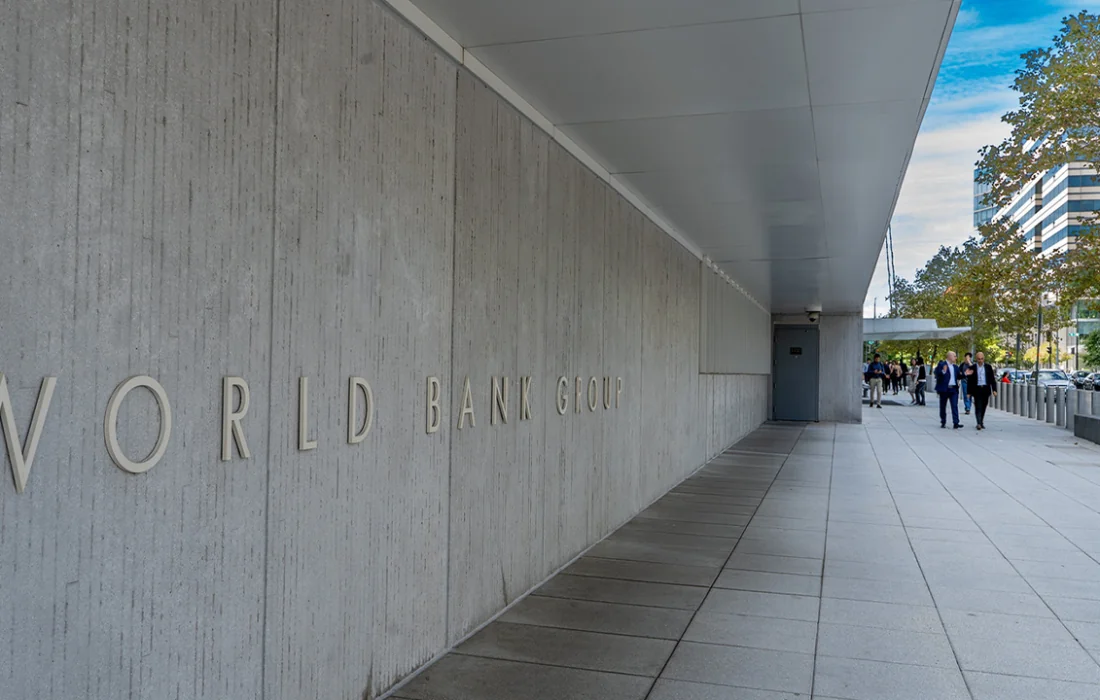 البنك الدولي: مصر تواجه التزامات خارجية بـ38.6 مليار دولار حتى نهاية 2026