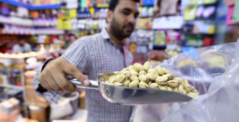فستق الحرب… كيف فجّرت أزمة إيران أسعار “الذهب الأخضر” عالميًا إلى أعلى مستوياتها؟