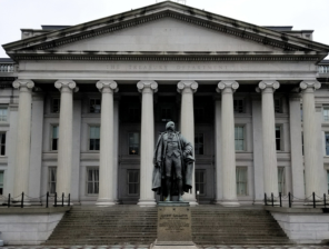 حيازات السعودية والإمارات من السندات الأمريكية تتراجع 16.6 مليار دولار خلال مارس الماضي