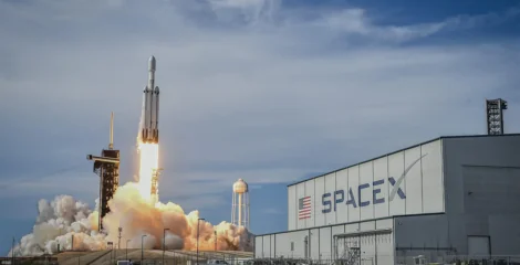  SpaceX تستعد لأكبر اكتتاب في تاريخ وول ستريت بتقييم قد يصل إلى 2 تريليون دولار