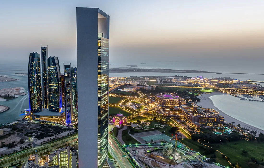 «أدنوك» الإماراتية تدرس خط أنابيب لنقل الوقود لتجاوز مضيق هرمز وحماية صادرات الطاقة