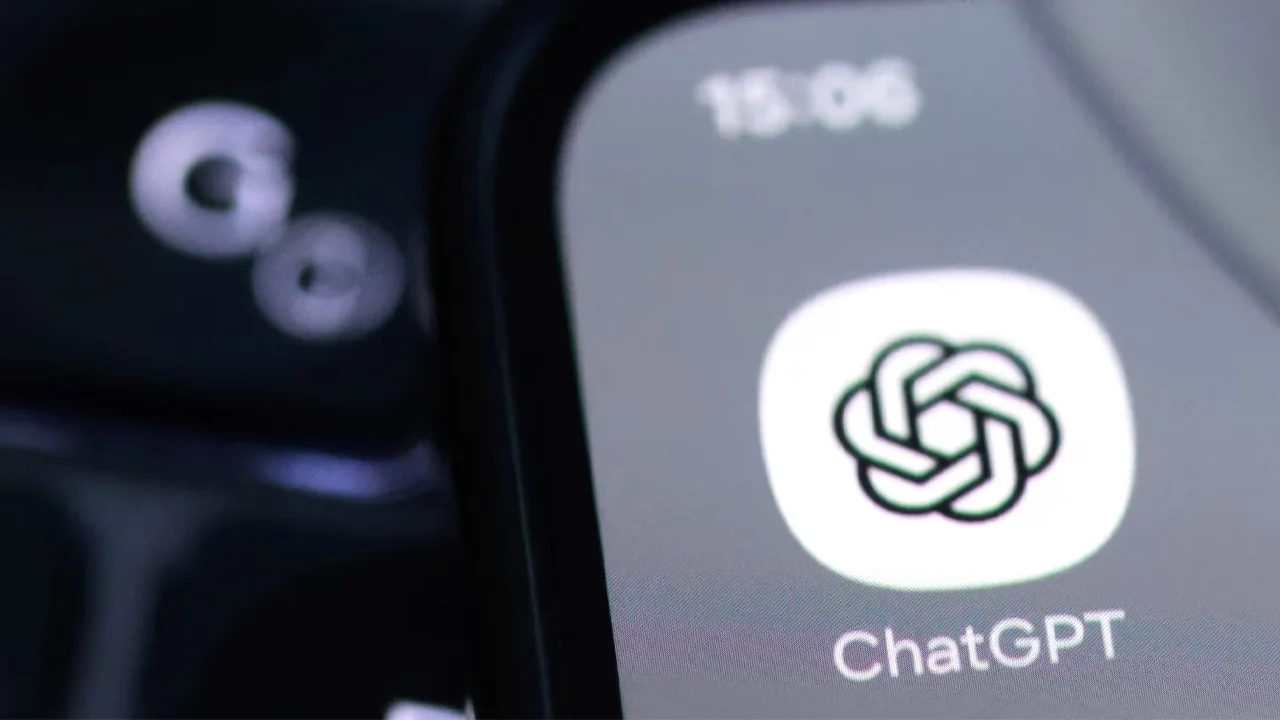 OpenAI تعيد هيكلة ChatGPT وتحوله إلى “تطبيق فائق” استعدادًا لمرحلة الطرح العام