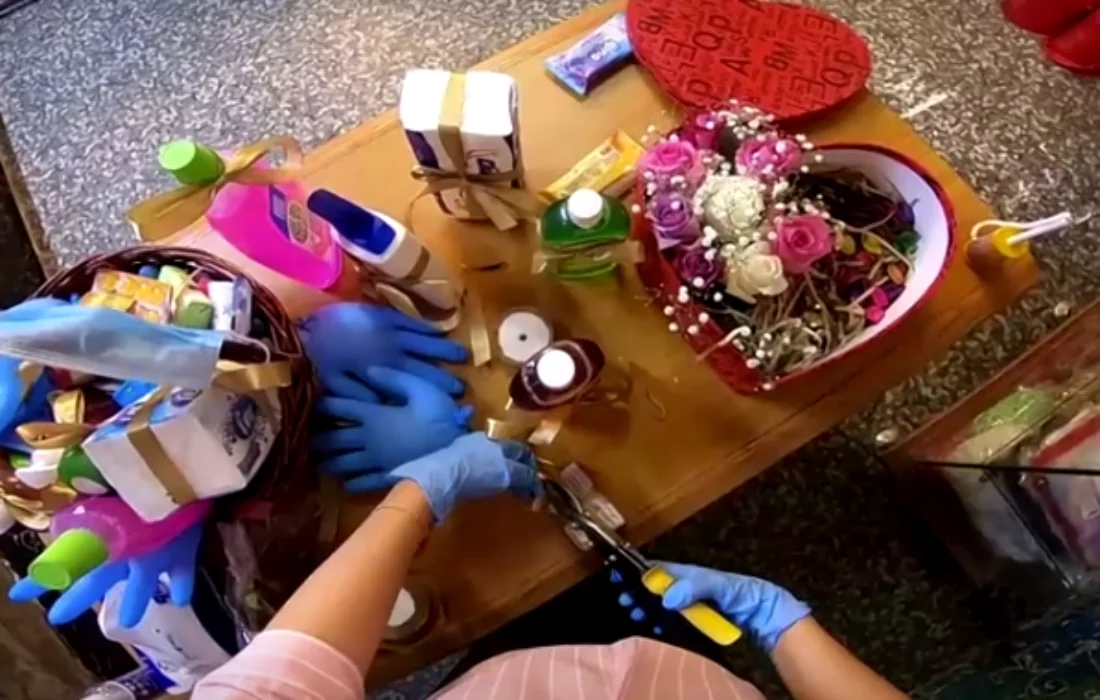Iraqi Florist Creates COVID-19 Gift Baskets