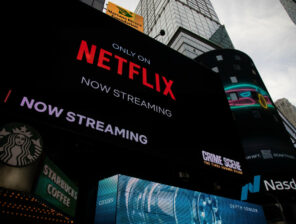 Netflix loses almost 200k users for the first time in a decade