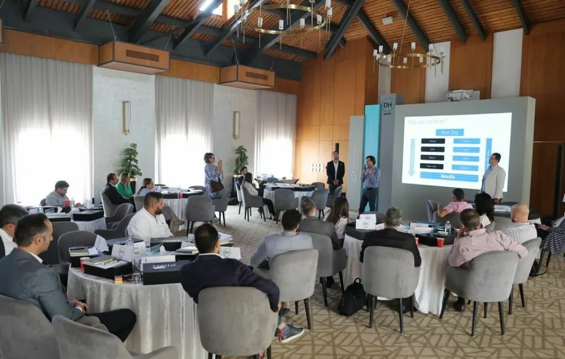 Delivering Happiness Egypt’s first master class held at Mountain View